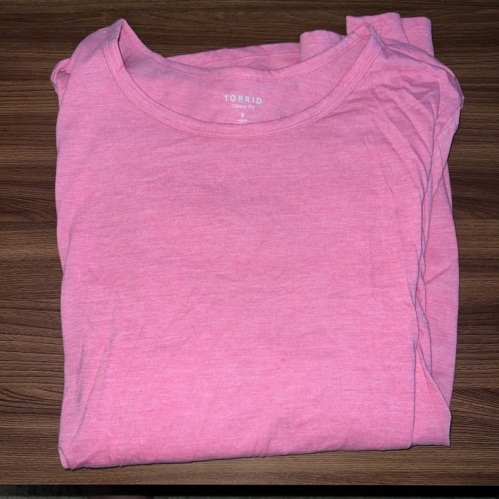 Torrid Classic Fit Pink Short Sleeve Tee